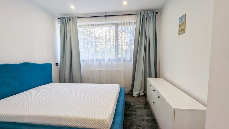2018 Cortina Herastrau, 2 camere 68 mp, 2 Bai, Centrala, Parcare Subteran